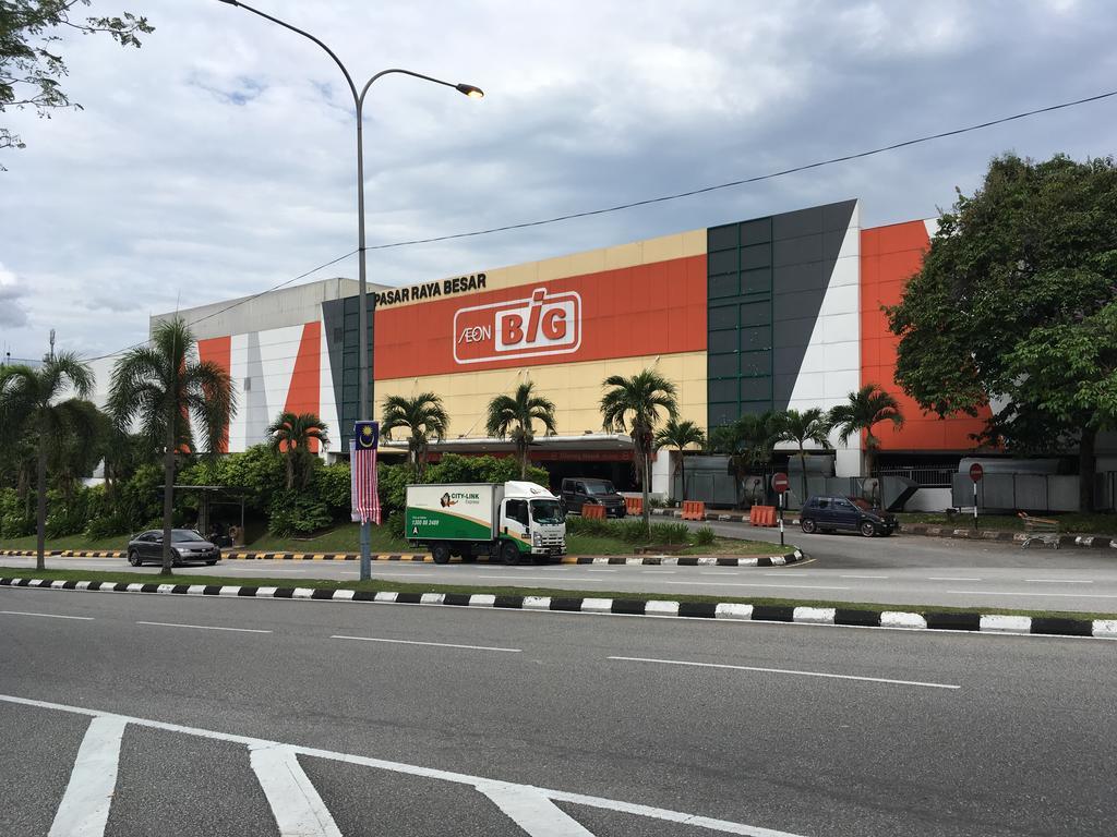 Farah Wangsa Maju Kl * Kuala Lumpur