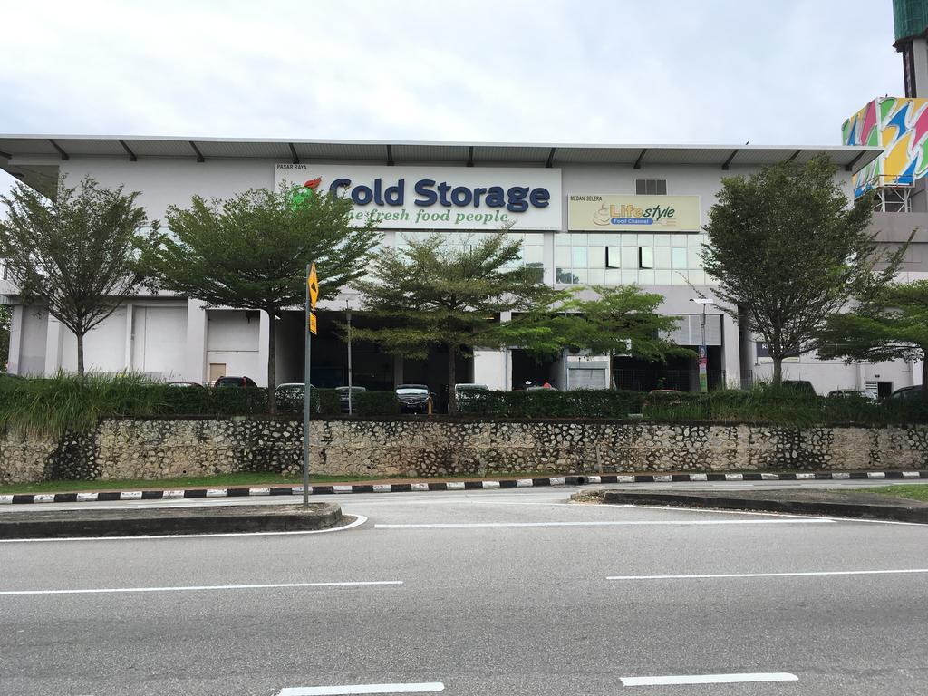 Farah Wangsa Maju Kl